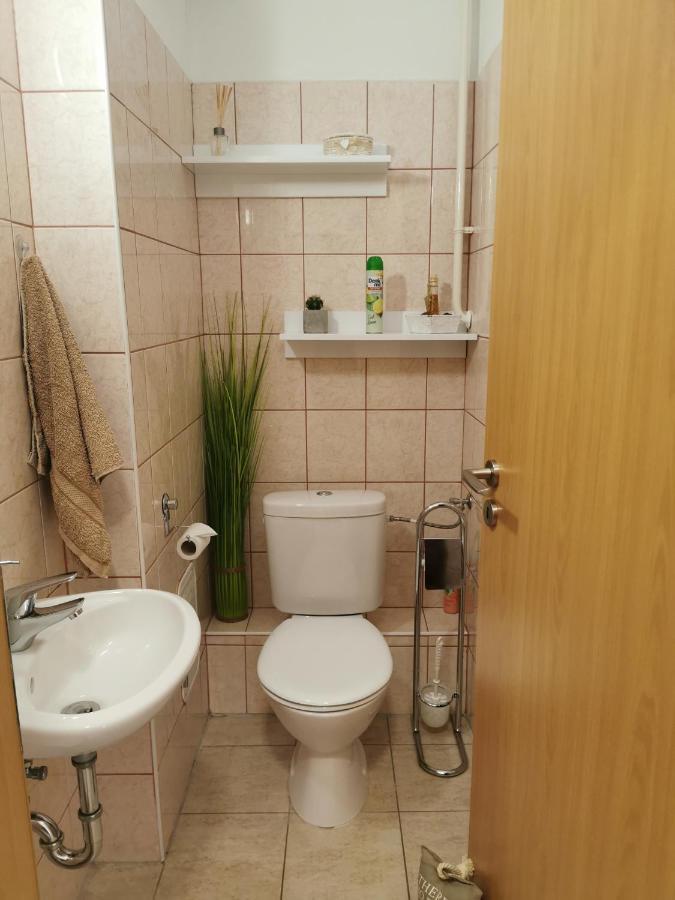 Csabai Apartman Buk Ngoại thất bức ảnh